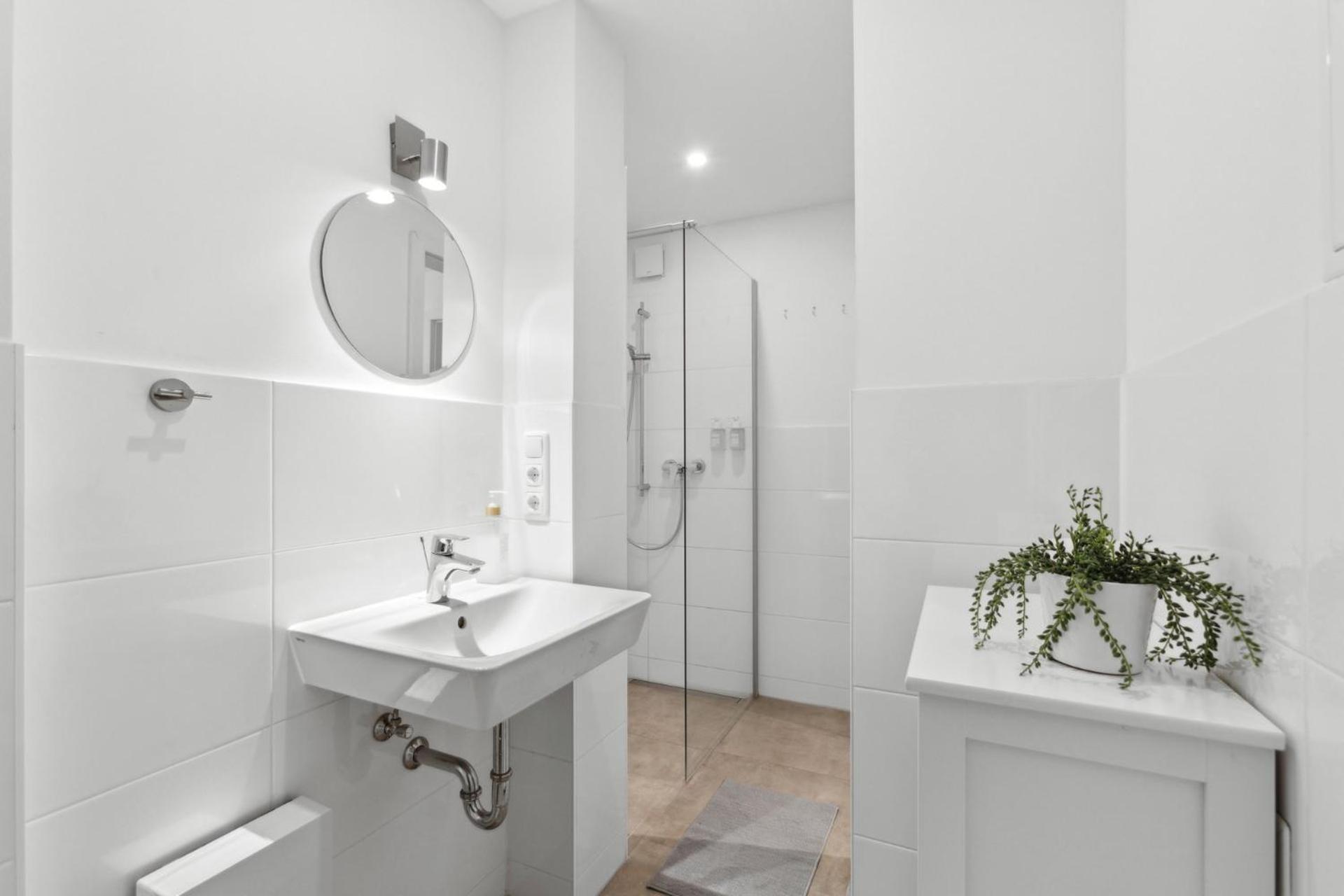 Stylisches 2-Zimmer Ambient Apartment In Alsternaehe Mit Kingsize-Bett & Schlafsofa Hamburg Exterior foto